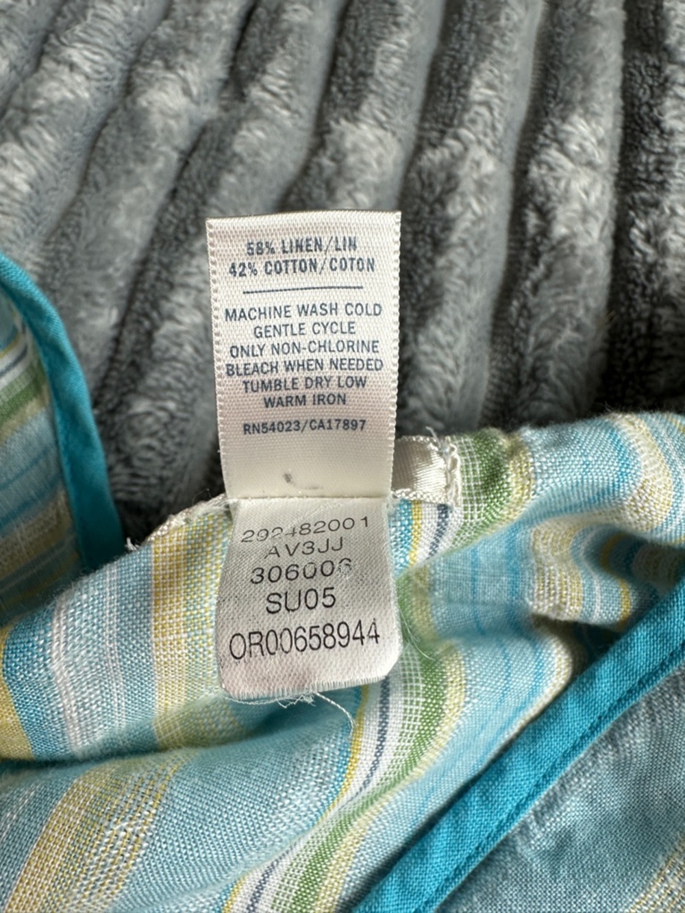 Striped Linen-Cotton sleeveless Top with waist tie - Picture 7 of 7